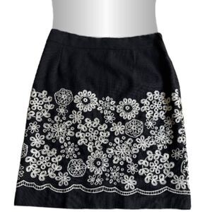 VTG Harold’s White Floral Embroidery Contrast Black Summer Cotton Tweed Skirt